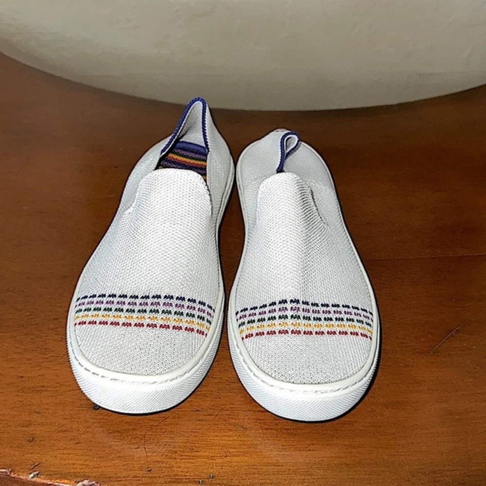 Rothy's The Kid White‎ Rainbow Knit Slip On Sneaker Shoes Big Kids Size 1